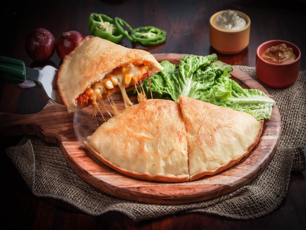 Best Calzone Pizza in Ghaziabad