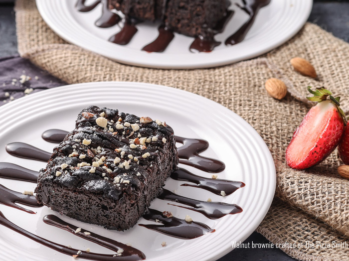 Best Walnut Chocolate Brownie in Ghaziabad