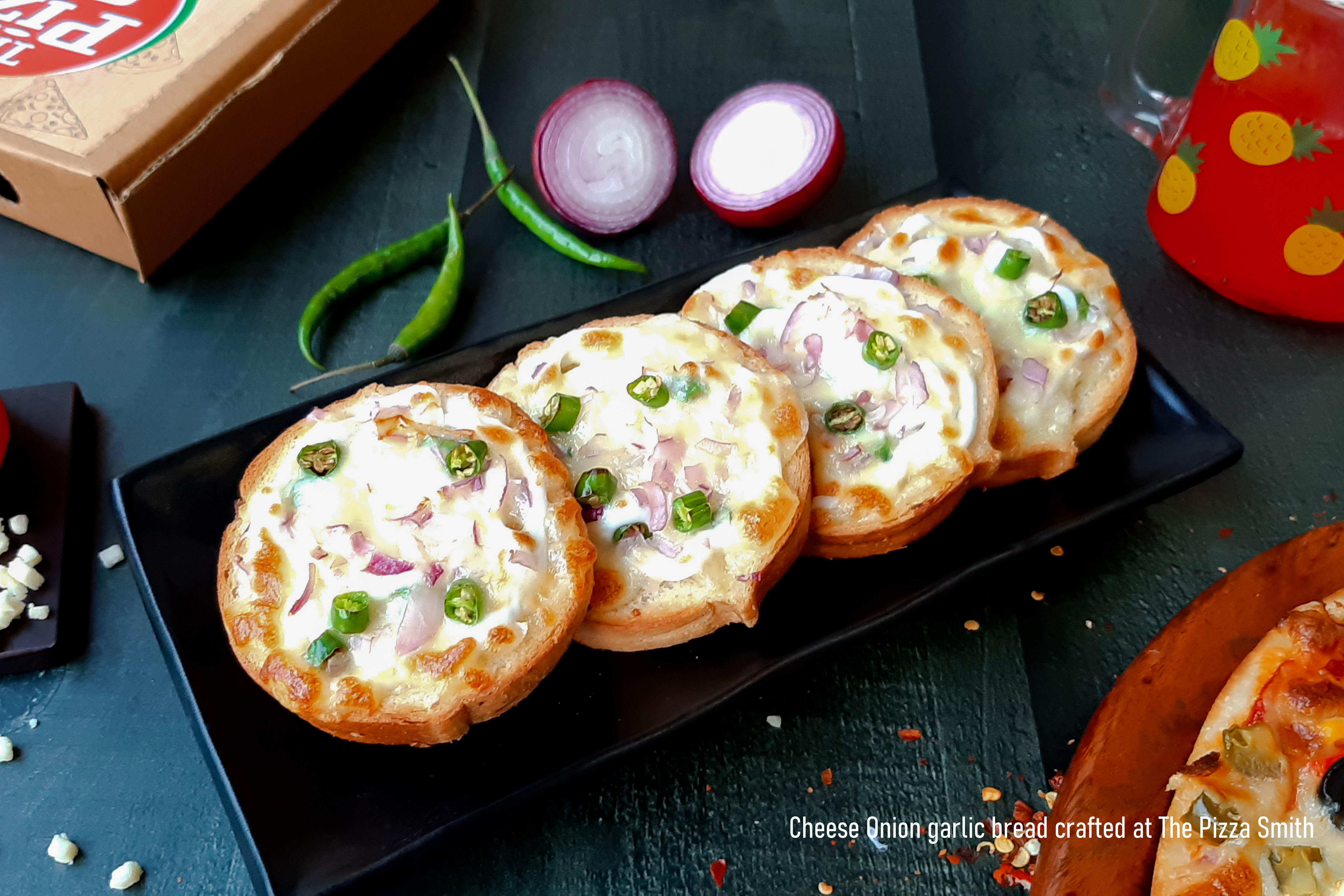 Best Cheese Onion Garlic Bread in Ghaziabad